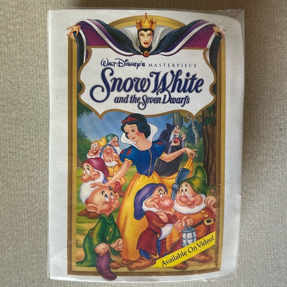 Disney | Toys | Vintage 996 Disneys Snow White And The Seven Dwarfs ...
